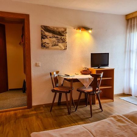 Haus Daheim Bed & Breakfast Berwang Luaran gambar
