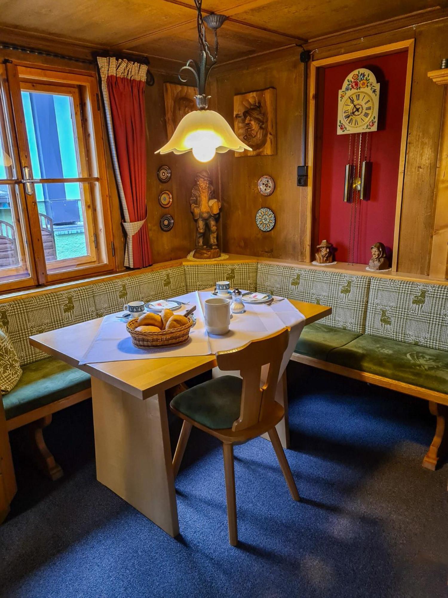 Haus Daheim Bed & Breakfast Berwang Luaran gambar
